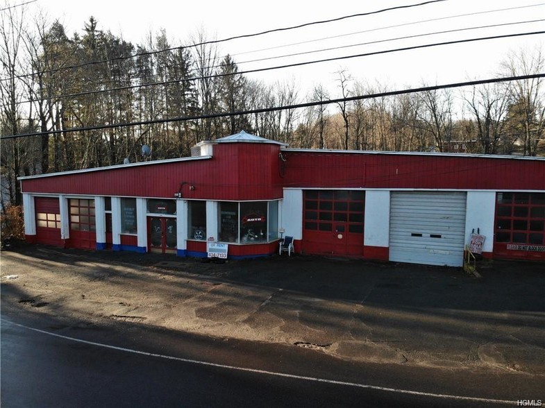 Primary Photo Of 94 Broadway, Fallsburg Auto Dealership For Sale