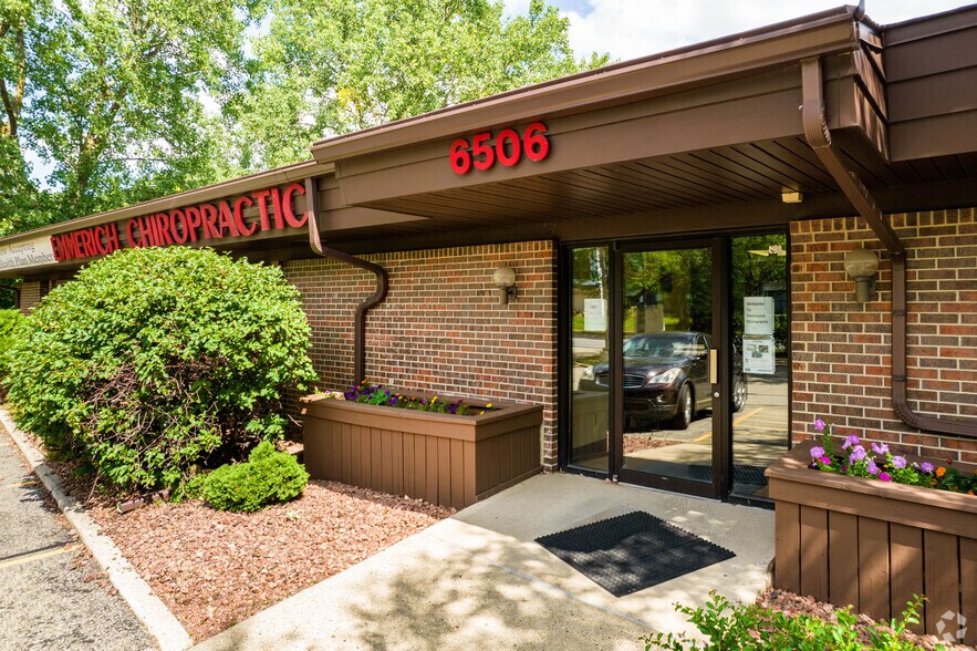 More Photos Of 6506 Normandy Ln, Madison Medical For Lease