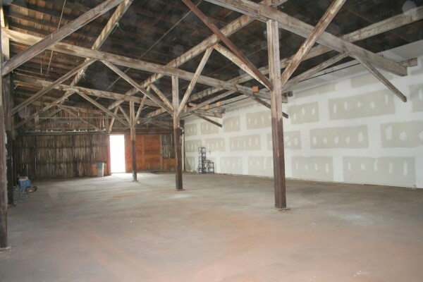 More Photos Of 160 Tracy St, Athens Flex For Lease