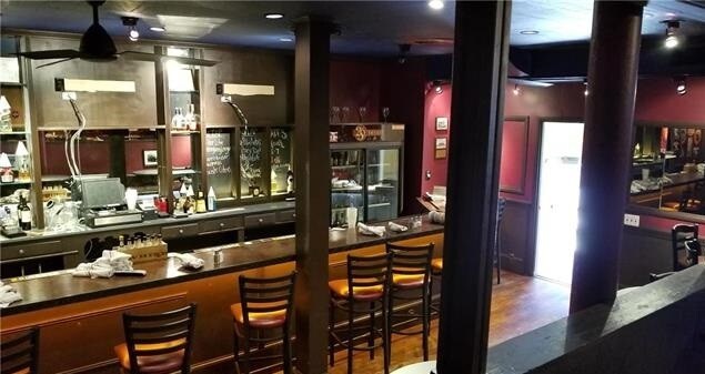 More Photos Of 194-198 Main St, Emmaus Restaurant For Lease