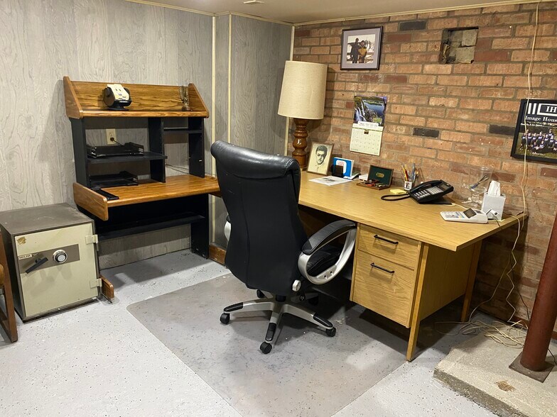 More Photos Of 3542 Springdale Rd, Cincinnati Medical For Sale