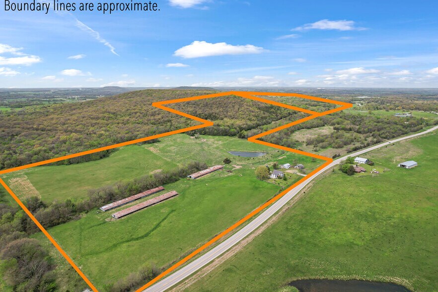 More Photos Of 10535 N Highway 59, Summers Land For Sale