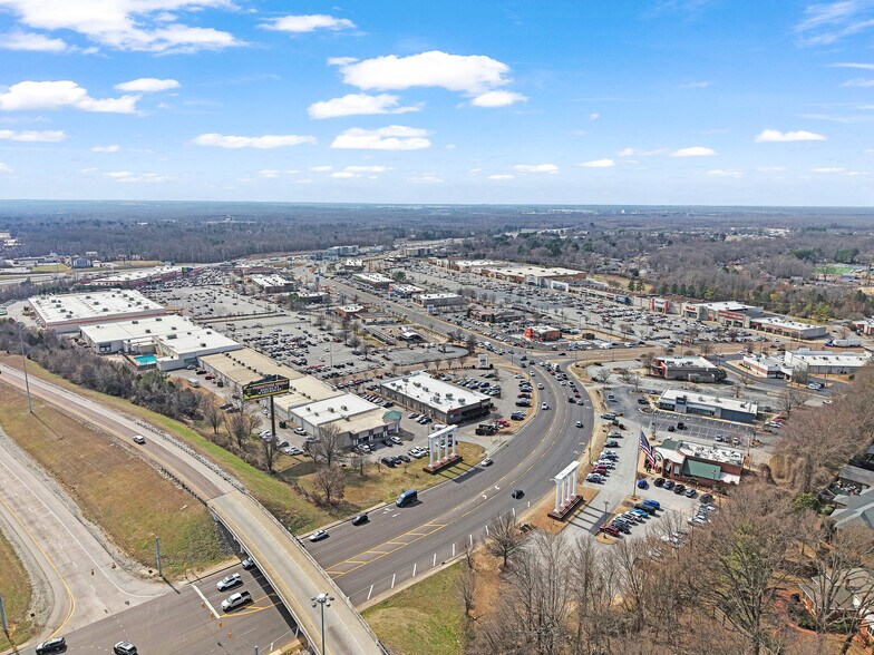 More Photos Of 1000 Vann Dr, Jackson Freestanding For Sale