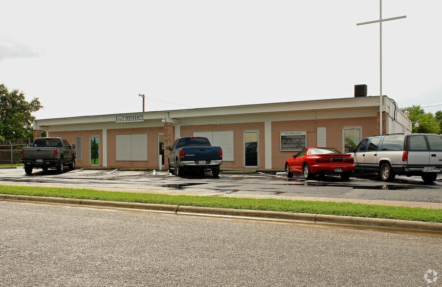 More Photos Of 5109-5115 Cosner Dr, Corpus Christi Office For Lease