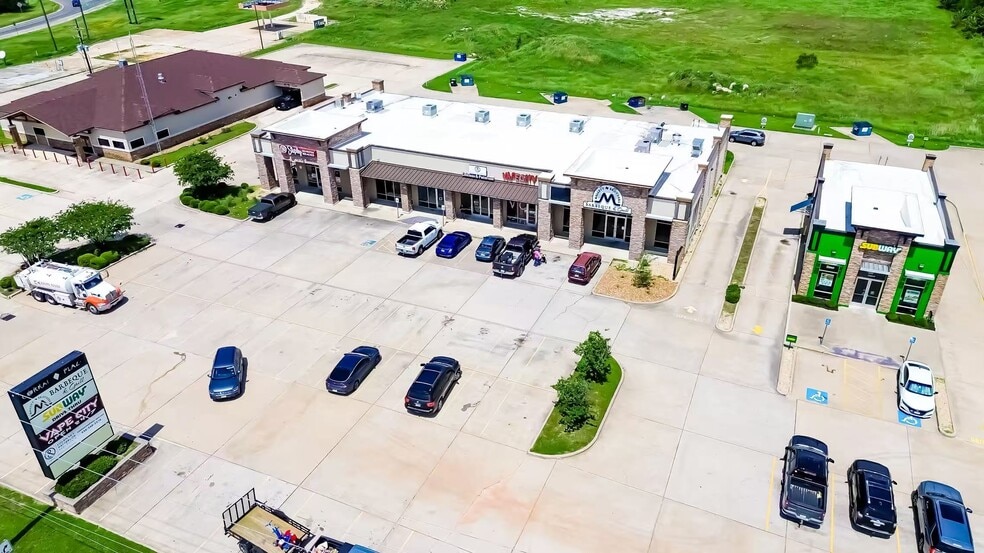 More Photos Of 3303 E Main St, Madisonville Unknown For Lease