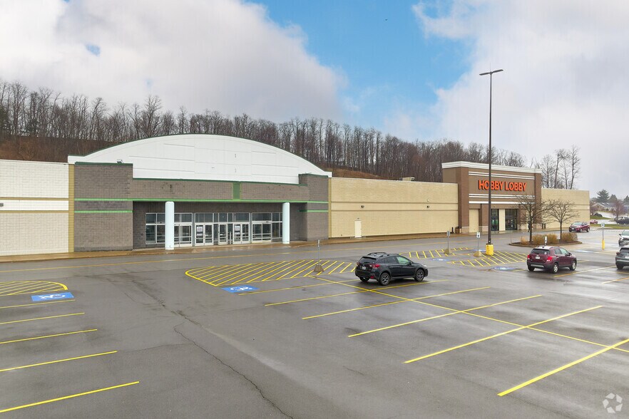 More Photos Of 100-190 Cobblestone Court Dr, Victor General Retail For Lease