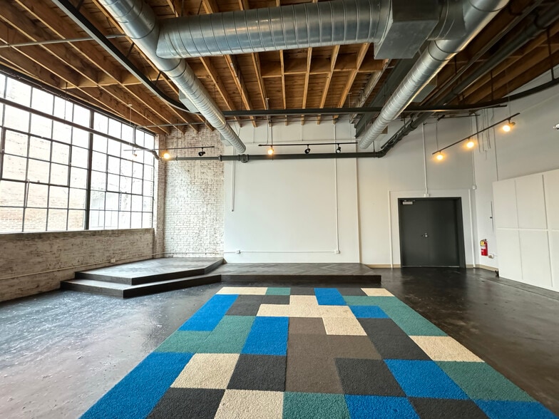 More Photos Of 887 W Marietta St NW, Atlanta Loft Creative Space For Lease