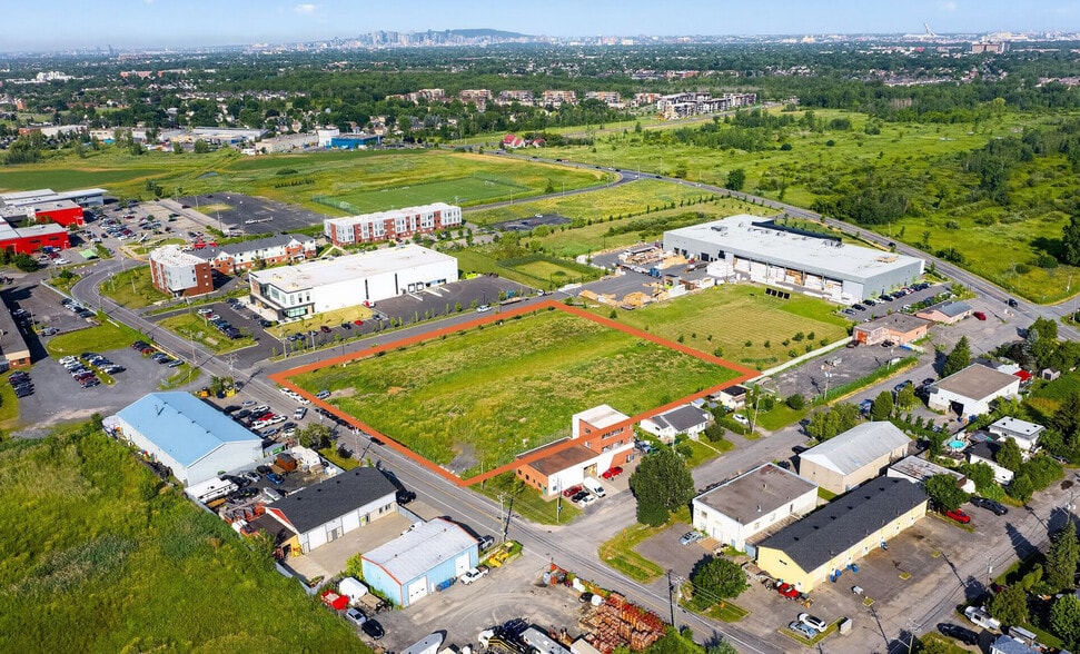 More Photos Of Rue de l’ÉNA, Saint-hubert Land For Sale