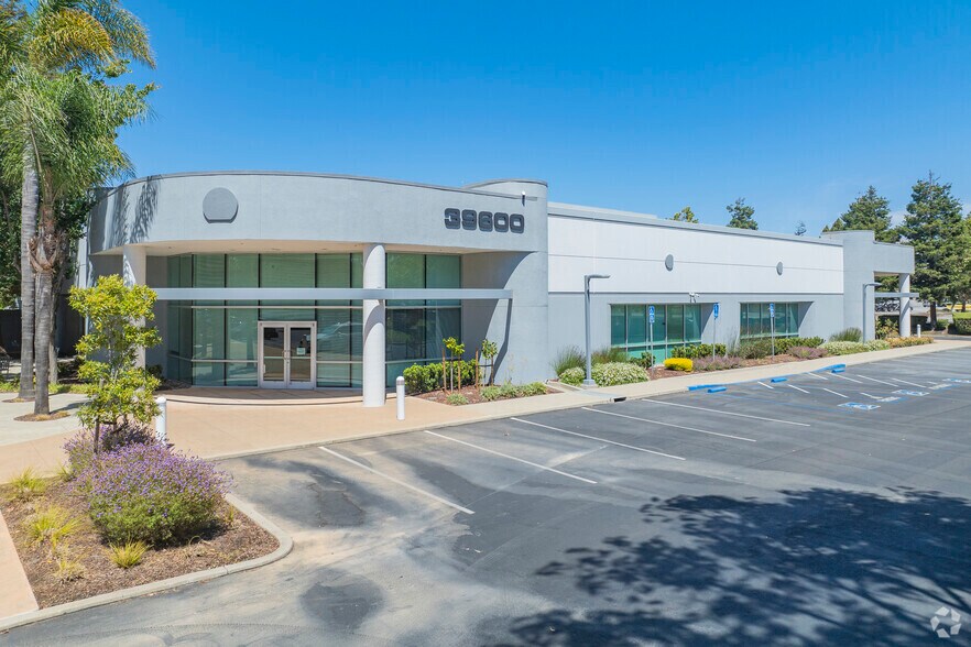 More Photos Of 39611 Eureka Dr, Fremont Unknown For Lease