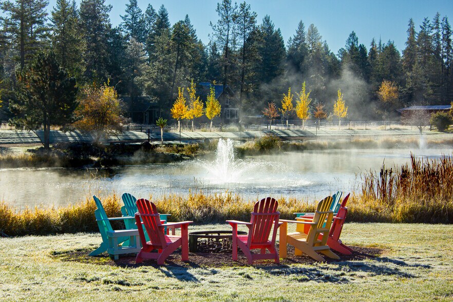 Primary Photo Of 1845 Hodgson Rd, Whitefish Hotel For Sale