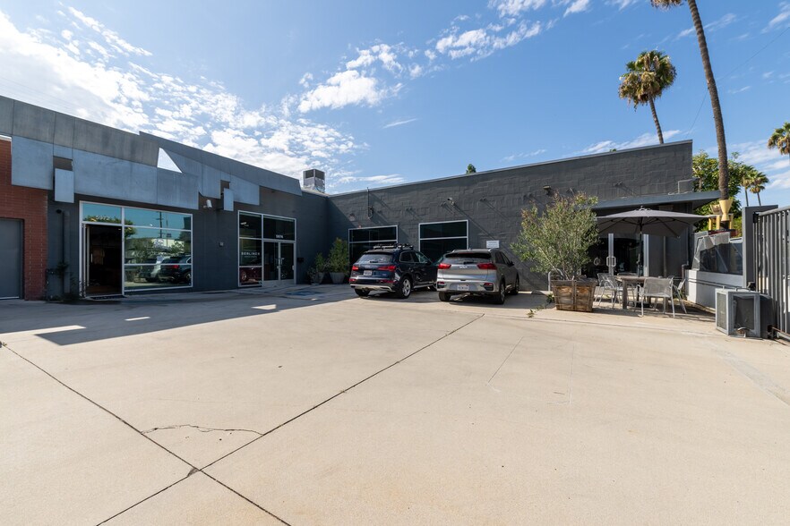 More Photos Of 5972-5976 Washington Blvd, Culver City Flex For Lease