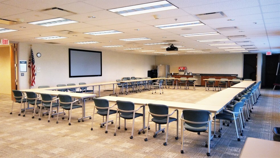 More Photos Of 7250 Poe Ave, Dayton Medical For Lease