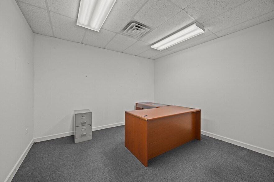 More Photos Of 201 4th St, Walnut Cove Office For Sale