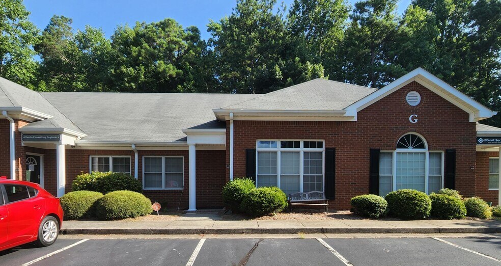 More Photos Of 500 Sun Valley Dr, Roswell Office For Lease