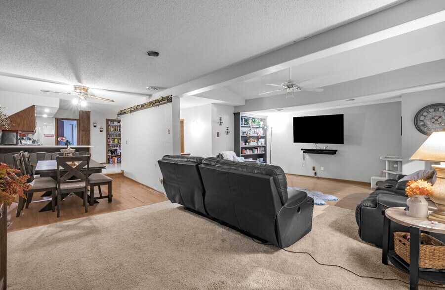 More Photos Of 104-112 Main St, Wanamingo General Retail For Sale