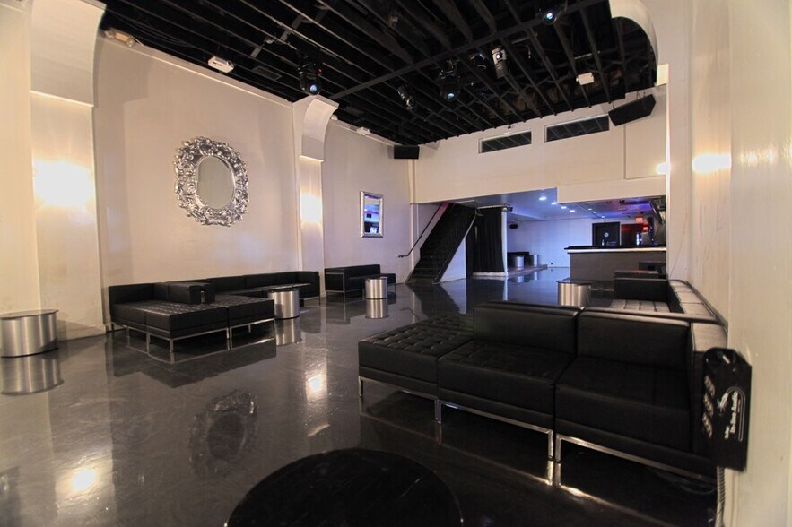More Photos Of 912 71st St, Miami Beach Bar For Sale