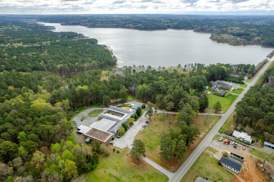 More Photos Of 1434 Farrington Rd, Apex Light Manufacturing For Sale