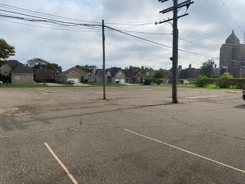 More Photos Of 1330 Crane, Detroit Religious Facility For Lease