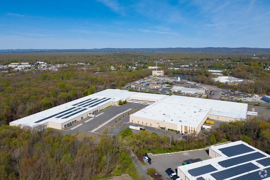 More Photos Of 20-30 Continental Dr, Wayne Warehouse For Lease