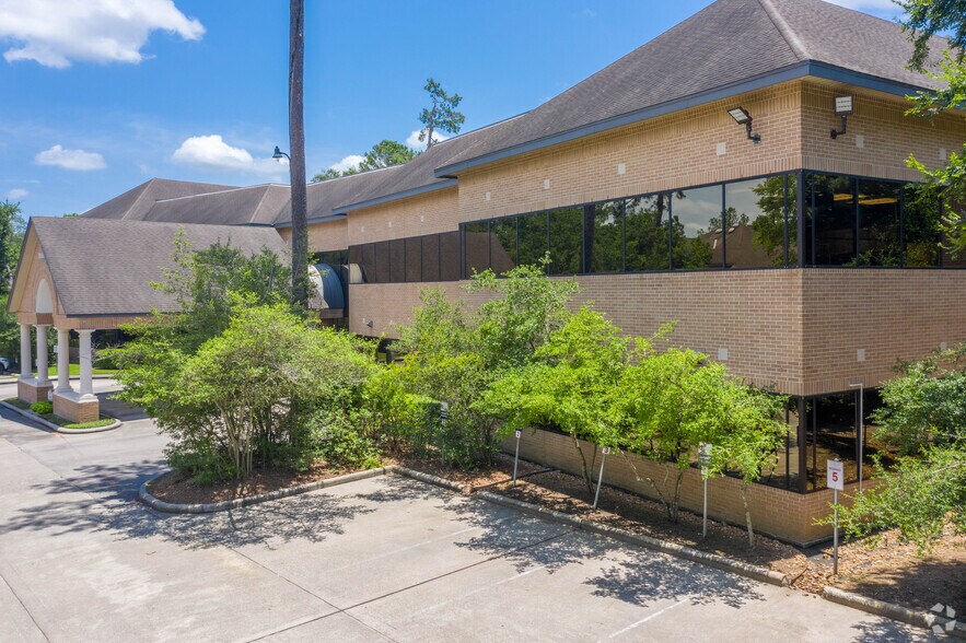 Primary Photo Of 4840 W Panther Creek Dr, The Woodlands Unknown For Lease