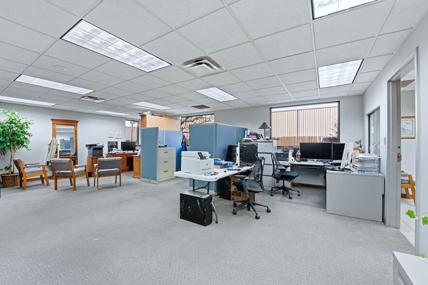 More Photos Of 3209 Clearfield Ct, Fort Wayne Warehouse For Sale