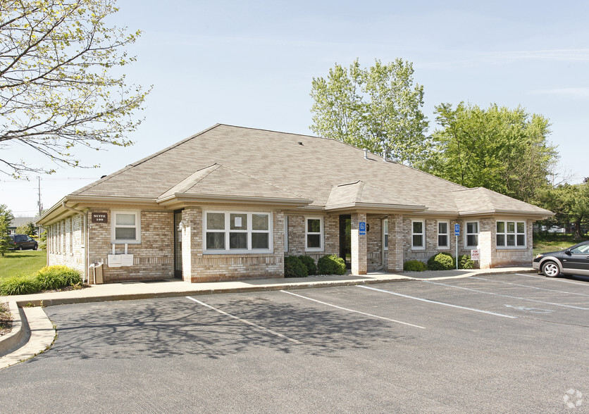 Primary Photo Of 839 S Cedar St, Mason Medical For Sale