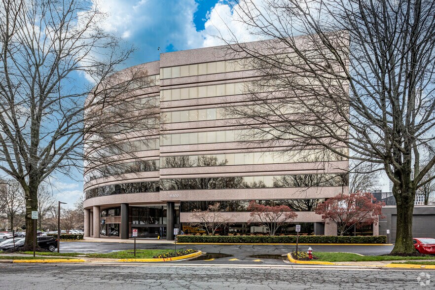 More Photos Of 8300 Boone Blvd, Vienna Office For Lease