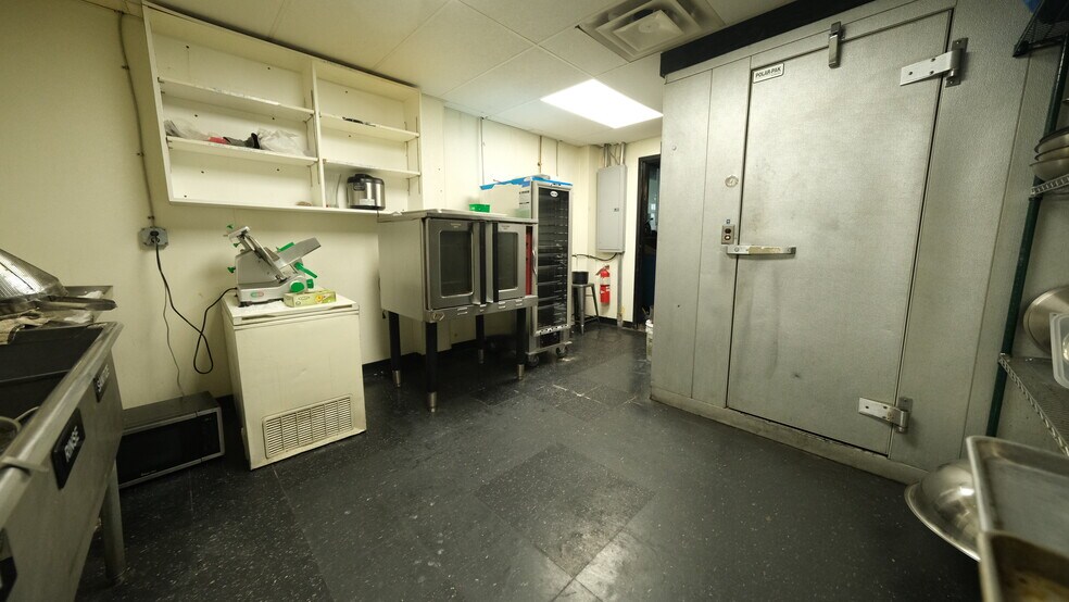 More Photos Of 91 Hartford Ave, Providence Apartments For Lease