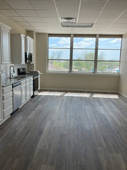 More Photos Of 1912 11th St, Wichita Falls Apartments For Sale