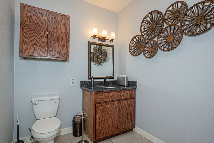 More Photos Of 3500 Confederate Rd, El Paso Warehouse For Sale