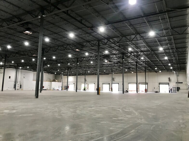 More Photos Of 5360 NW 35th Ave, Fort Lauderdale Warehouse For Lease