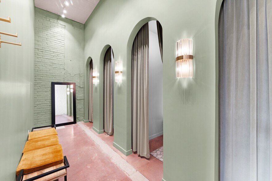 More Photos Of 110-112 S Bois D'arc St, Forney Storefront Retail Office For Sale