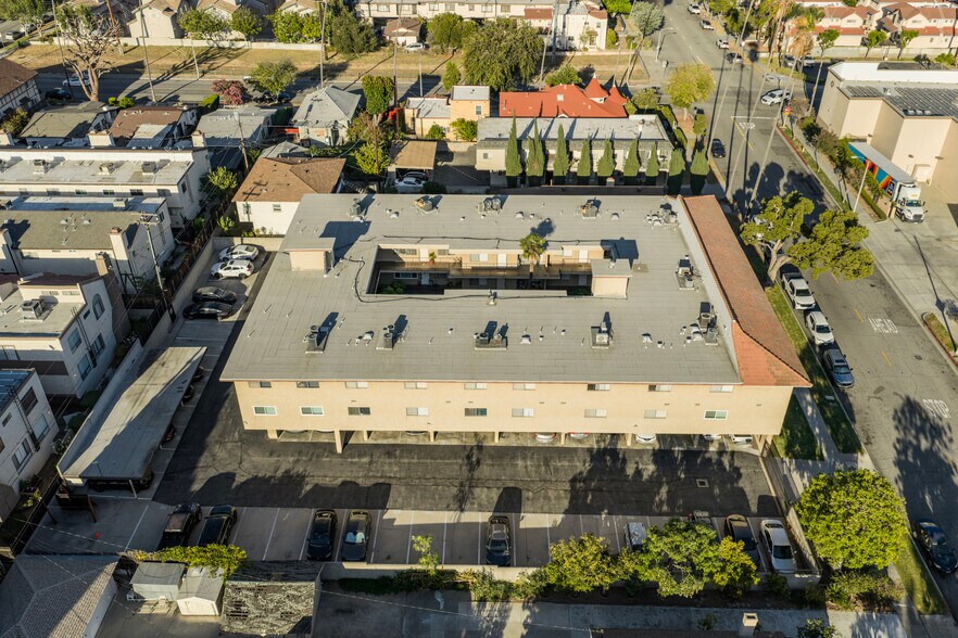 More Photos Of 2101 Vine St, Alhambra Apartments For Sale