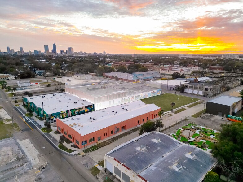 Primary Photo Of 2303 N Market St, Jacksonville Warehouse For Sale