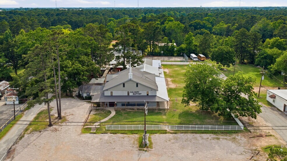 More Photos Of 3401 N Frazier St, Conroe Specialty For Sale