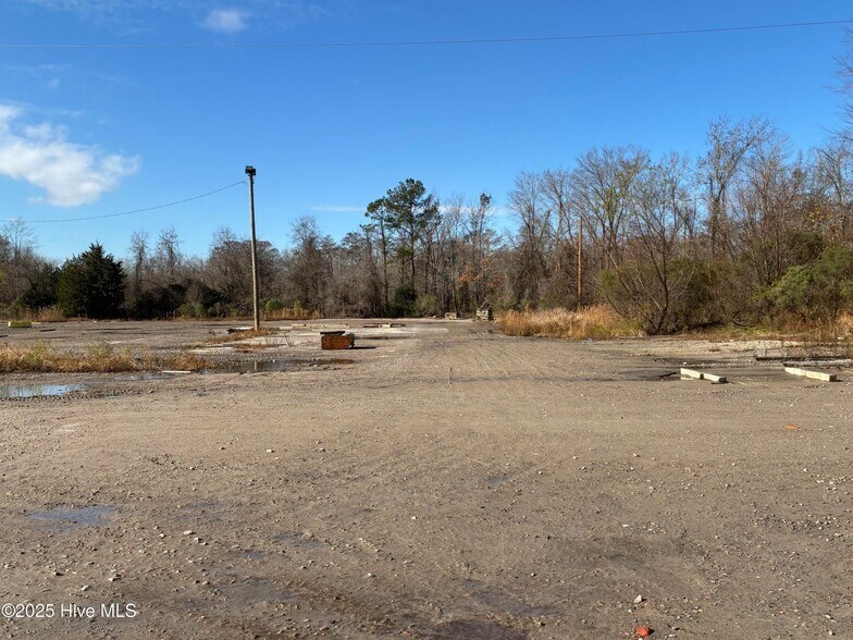 More Photos Of 141 Knobbs Creek Dr, Elizabeth City Industrial For Sale