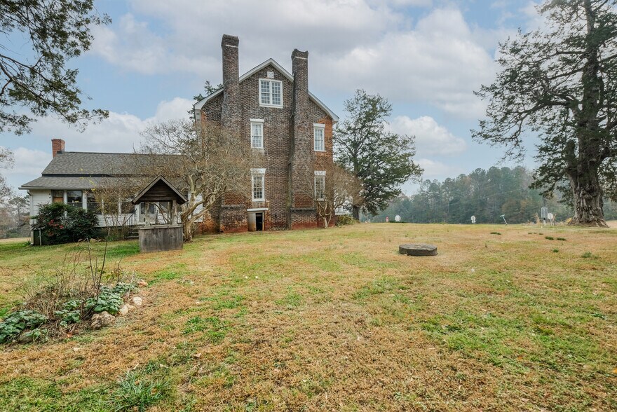 More Photos Of 163 Old Buncombe Rd, Union Specialty For Sale
