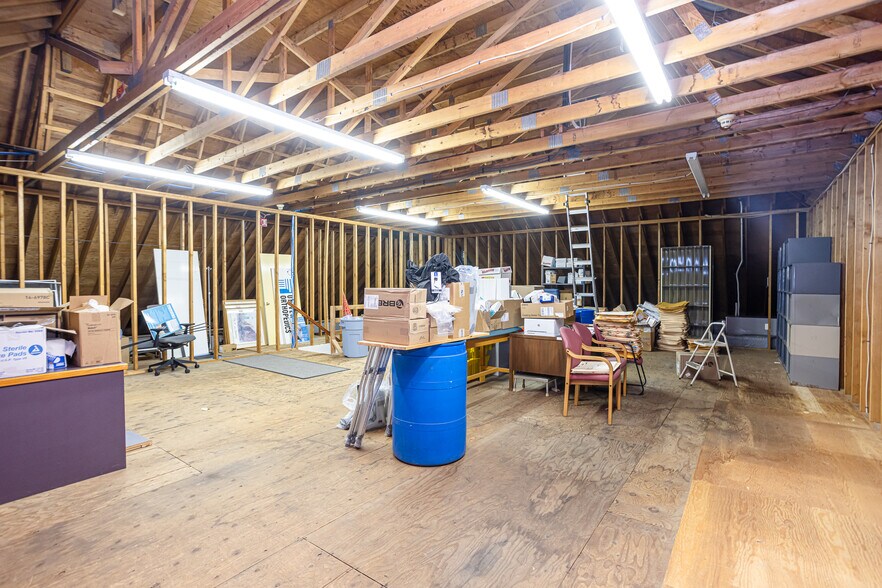 More Photos Of 345 Valley Rd, Middletown Medical For Sale