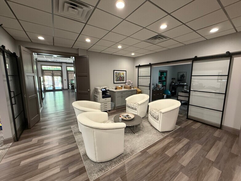 More Photos Of 29080 -29092 Krentel Rd, Lacombe Flex For Sale