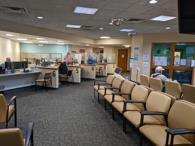 More Photos Of 3229 E Genesee St, Syracuse Medical For Sale