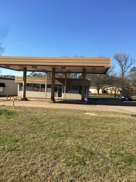 More Photos Of 2430 E Southeast Loop 323, Tyler Service Station For Sale