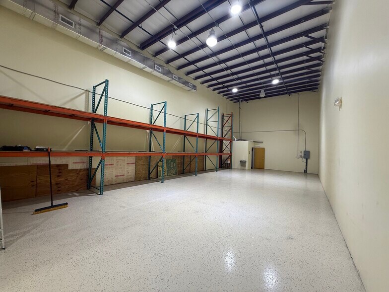 More Photos Of 410-446 NW Lake Whitney Pl, Port Saint Lucie Light Distribution For Lease