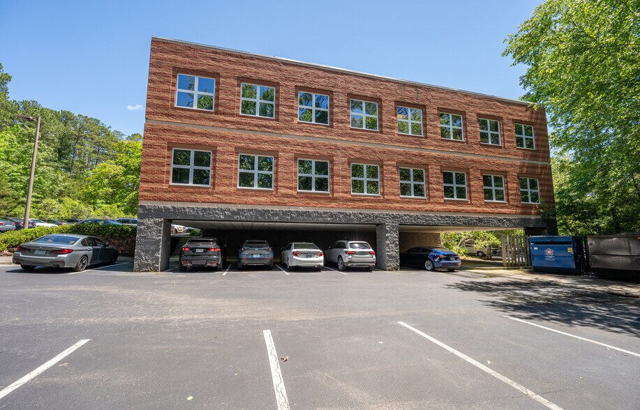 More Photos Of 141 Providence Rd, Chapel Hill Office Residential For Sale