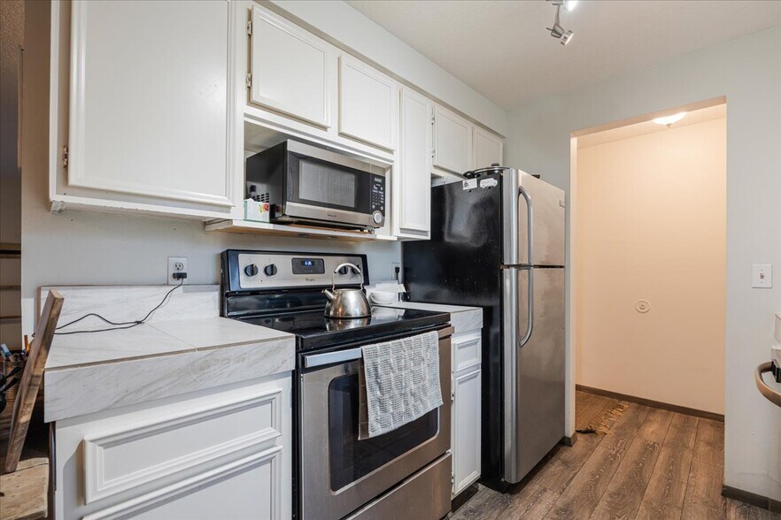 More Photos Of 1757 NE 162nd Ave, Portland Apartments For Sale