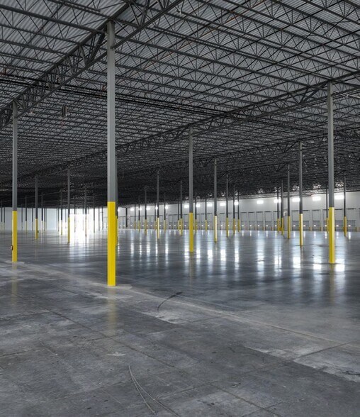 More Photos Of 715 SE Loop 410, San Antonio Manufacturing For Sale