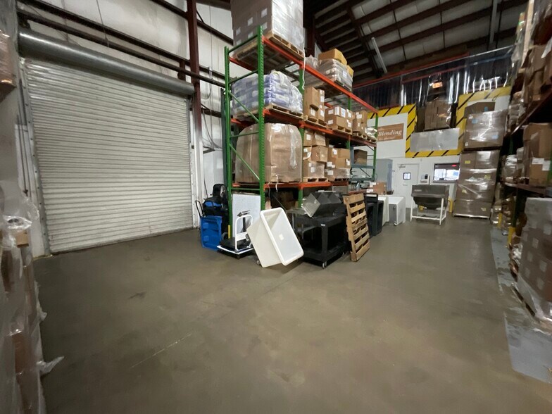 More Photos Of 3653 Regent Blvd, Jacksonville Warehouse For Sale