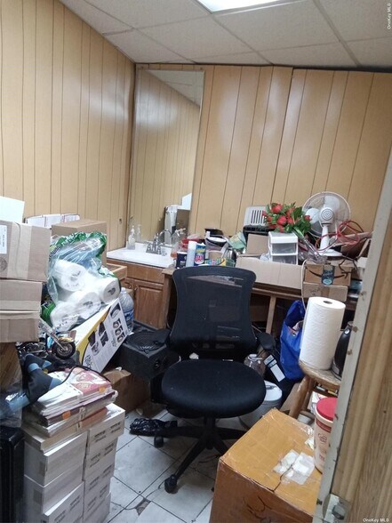 More Photos Of 7062 Broadway, Jackson Heights General Retail For Lease