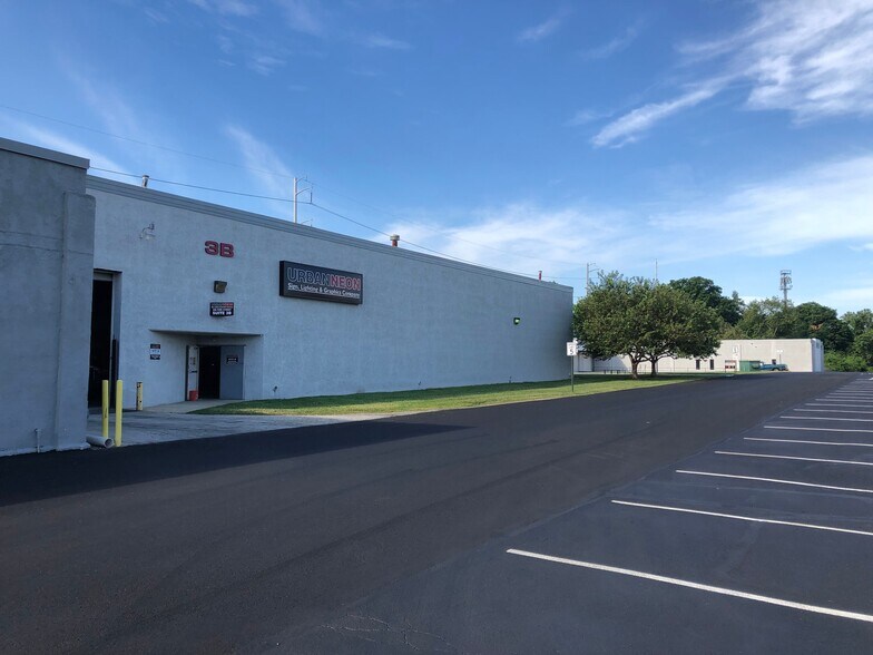 More Photos Of 500 Pine St, Holmes Unknown For Lease