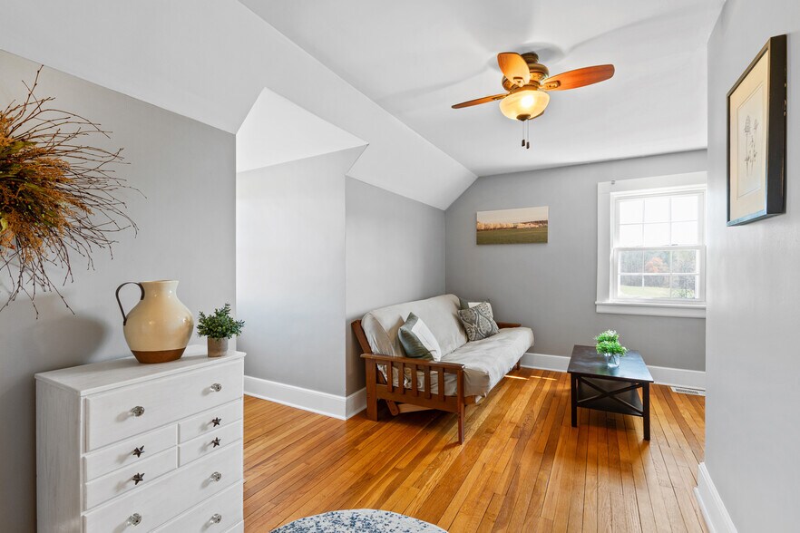 More Photos Of 3200 Bliss Trail, Stem Lodge Meeting Hall For Sale