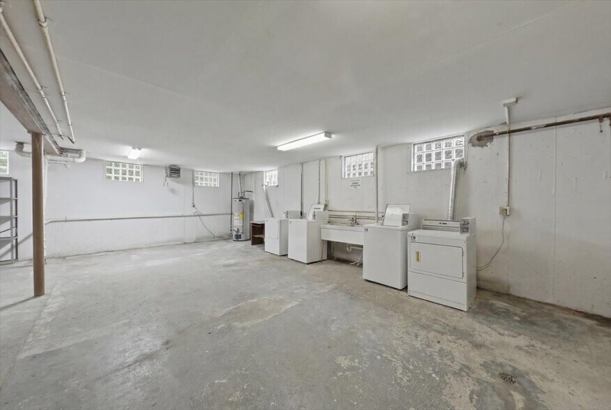 More Photos Of 1209 W Galbraith Rd, Cincinnati Apartments For Sale